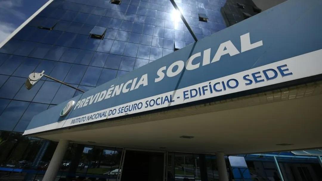 Bolsonaro edita medida provisória que libera crédito extraordinário de R$ 7,5 bilhões para a previdência social