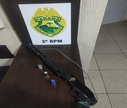 PM prende um dos autores no roubo a bancos em Sulina e apreende escopeta calibre 12