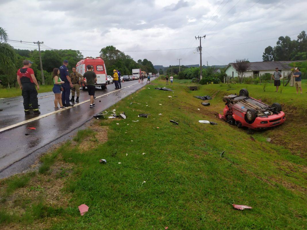 Carro de Francisco Beltrão se envolve em acidente com quatro mortes na BR-280